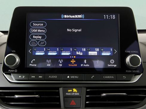 Used 2025 Nissan Altima 2.5 SR image 21