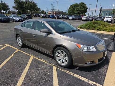 Used 2012 Buick LaCrosse Premium w/ Entertainment Package FWD image 2
