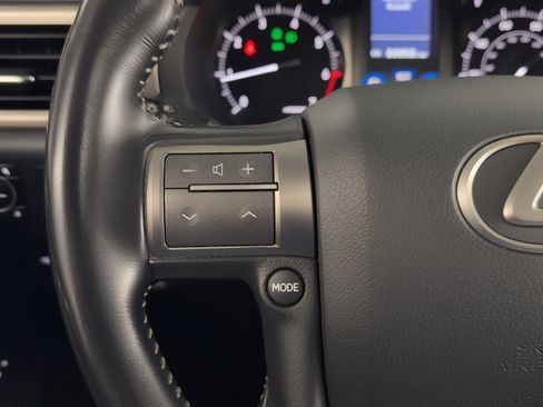 Used 2016 Lexus GX 460 w/ Premium Package AWD/4WD image 21