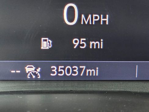 Used 2024 GMC Terrain AT4 w/ Tech Package image 40