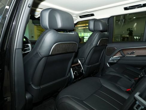 Used 2025 Land Rover Range Rover Autobiography AWD/4WD image 49