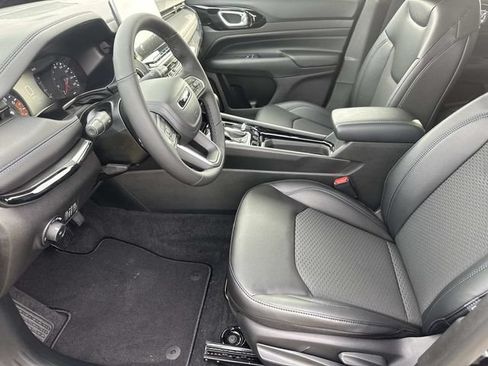 New 2026 Jeep Compass Latitude AWD/4WD image 24