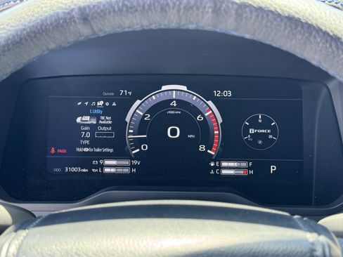 Used 2023 Toyota Tundra Platinum AWD/4WD image 20
