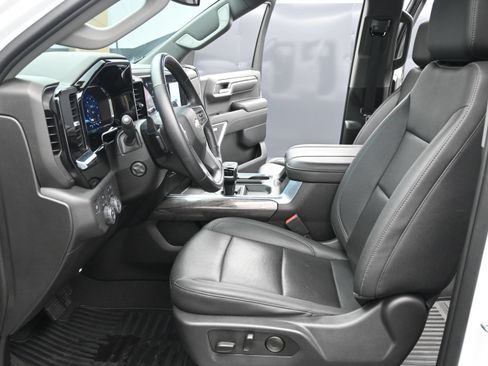 Used 2023 Chevrolet Silverado 1500 LTZ AWD/4WD image 22