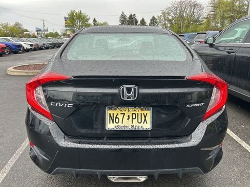 Used 2019 Honda Civic Sport image 4