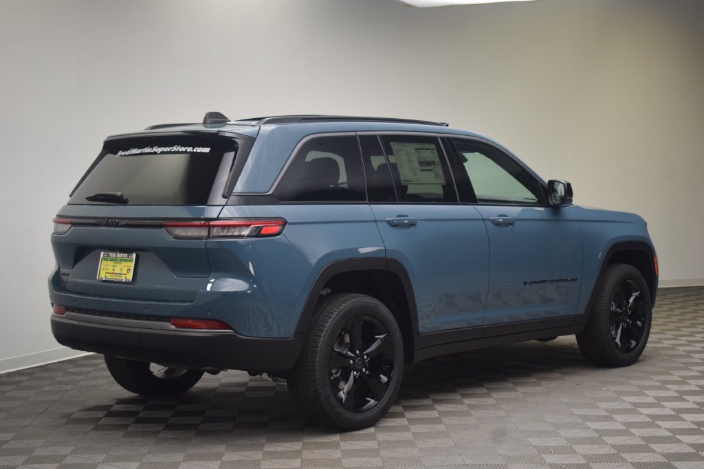 New 2027 Jeep Grand Cherokee Limited AWD/4WD image 5