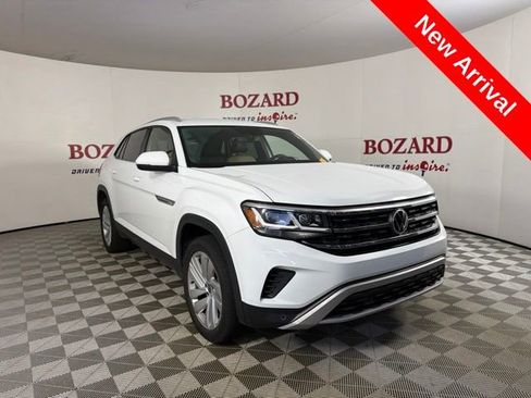 Used 2021 Volkswagen Atlas Cross Sport SE FWD image 1