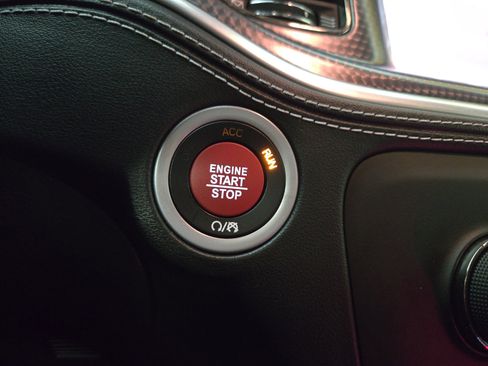 Used 2021 Dodge Charger SRT Hellcat image 25