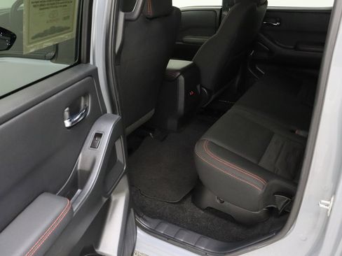 Used 2024 Nissan Frontier Pro-X RWD image 27
