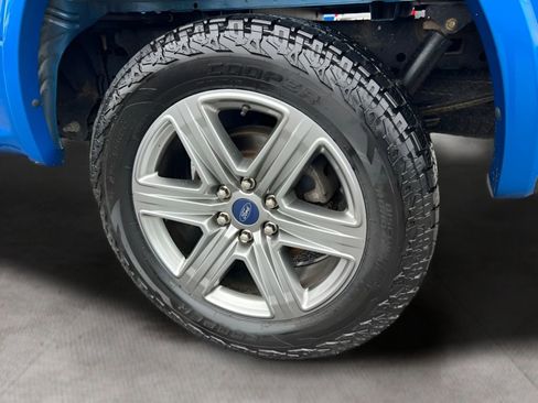 Used 2019 Ford F150 XLT w/ Equipment Group 302A Luxury AWD/4WD image 10