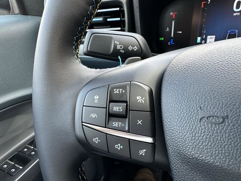 New 2025 Ford Maverick Lobo image 31