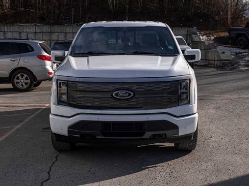 Used 2023 Ford F150 Lightning Lariat image 2
