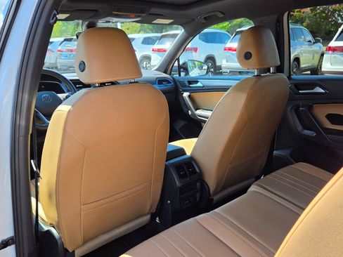 Certified 2023 Volkswagen Tiguan SE R-Line FWD image 42