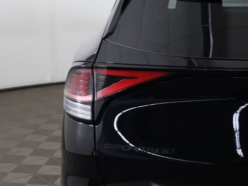 Used 2025 Kia Sportage X-Line w/ Premium Package AWD/4WD image 16