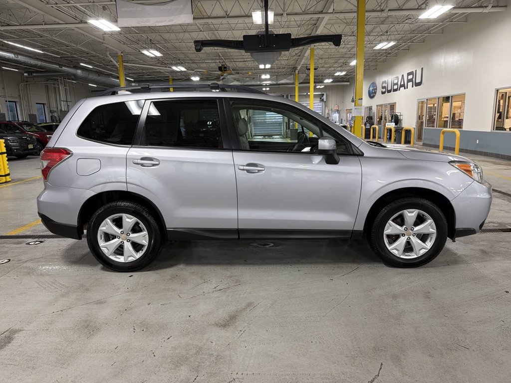 Used 2016 Subaru Forester 2.5i Premium w/ All-Weather Package AWD/4WD image 9