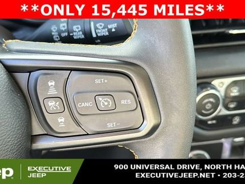 Used 2024 Jeep Wrangler Sport S image 12