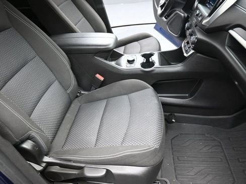 Used 2023 GMC Terrain SLE w/ Driver Convenience Package FWD image 27