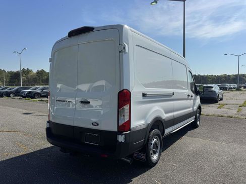 New 2026 Ford Transit 250 148 Medium Roof RWD image 6
