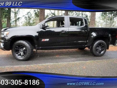 Used 2019 Chevrolet Colorado Z71 w/ Z71 Midnight Edition image 5