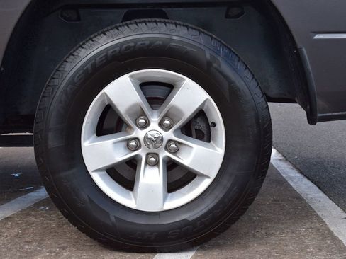 Used 2017 RAM 1500 Classic SLT image 11