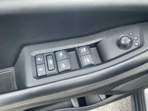 Used 2023 Jeep Grand Cherokee L Limited w/ Luxury Tech Group II image 13