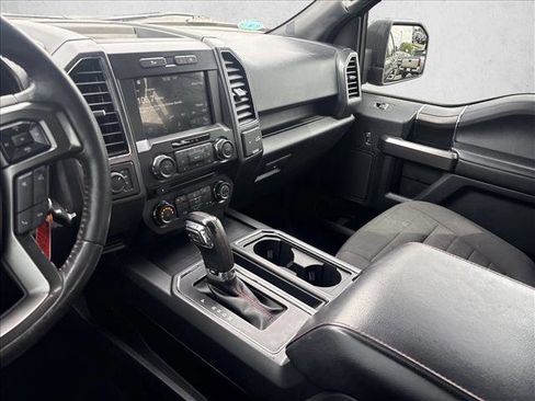 Used 2018 Ford F150 XLT w/ Equipment Group 302A Luxury AWD/4WD image 15