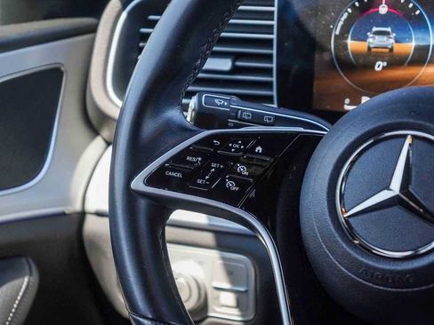 Used 2024 Mercedes-Benz GLE 350 4MATIC image 16