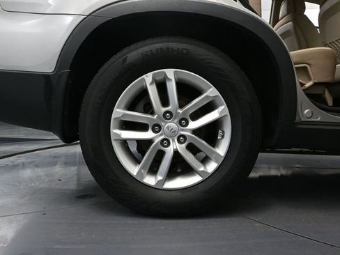 Used 2015 Kia Sorento LX image 14