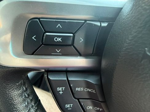 Used 2016 Ford Mustang Coupe RWD image 21