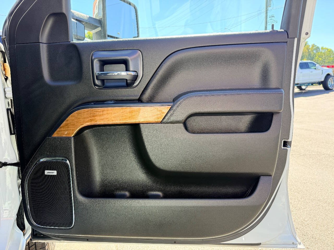 Used 2019 Chevrolet Silverado 3500 LTZ w/ LTZ Plus Package AWD/4WD image 38