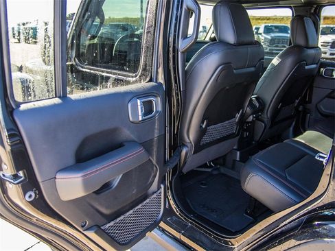 New 2026 Jeep Wrangler Unlimited Rubicon image 26