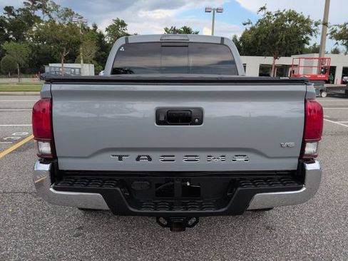 Used 2020 Toyota Tacoma SR5 RWD image 5