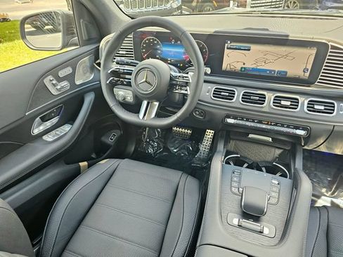New 2026 Mercedes-Benz GLS 580 4MATIC image 28