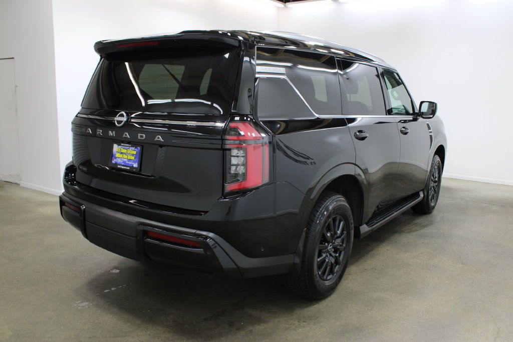 Used 2025 Nissan Armada SV RWD image 5