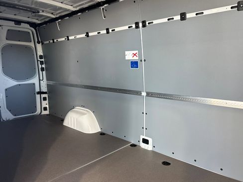 New 2025 Mercedes-Benz Sprinter 2500 image 28