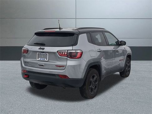 Used 2024 Jeep Compass Trailhawk image 6