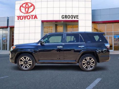 Used 2023 Toyota 4Runner Limited AWD/4WD image 2