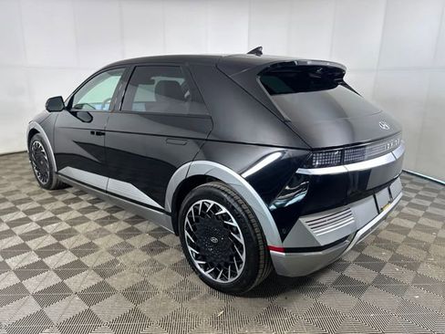 Used 2024 Hyundai Ioniq 5 Limited image 5