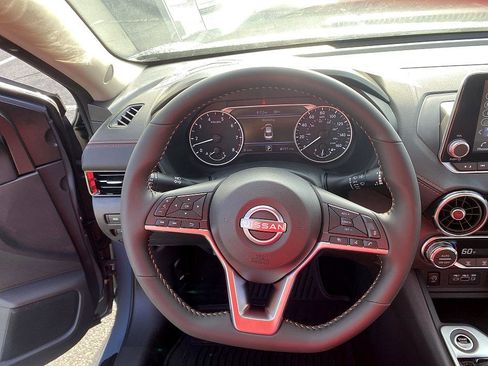 New 2025 Nissan Sentra SR image 8