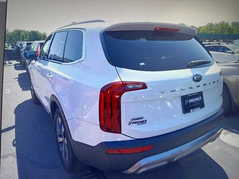 Used 2020 Kia Telluride S AWD/4WD image 2