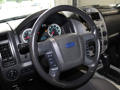Used 2012 Ford Escape XLT FWD image 24