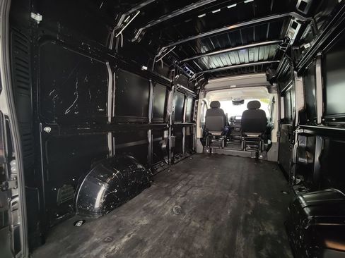 Used 2022 RAM ProMaster 2500 image 10