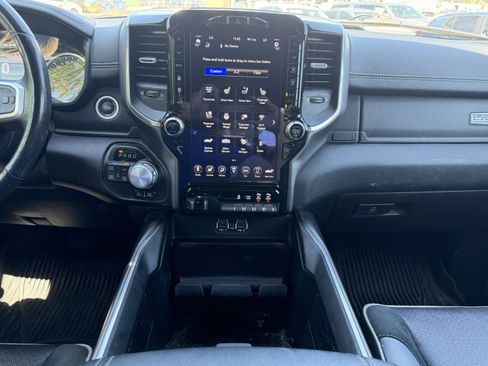 Used 2020 RAM 1500 Laramie w/ Sport Appearance Package AWD/4WD image 19