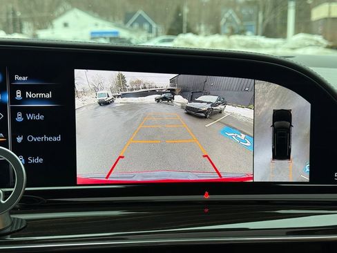 Used 2021 Cadillac Escalade Premium Luxury AWD/4WD image 43