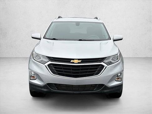 Used 2019 Chevrolet Equinox LT image 2