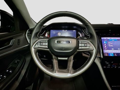 Certified 2023 Jeep Grand Cherokee L Limited image 10