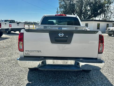 Used 2016 Nissan Frontier S RWD image 6