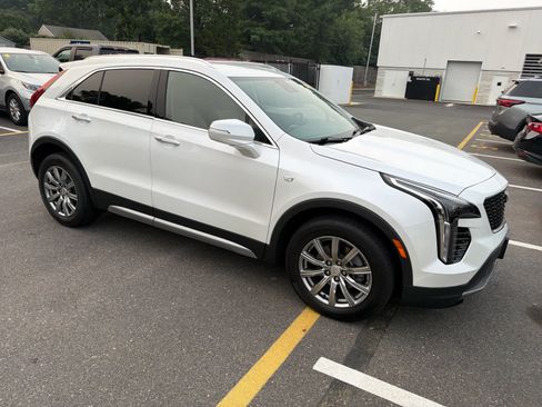 Certified 2023 Cadillac XT4 Premium Luxury w/ Cold Weather Package FWD image 2