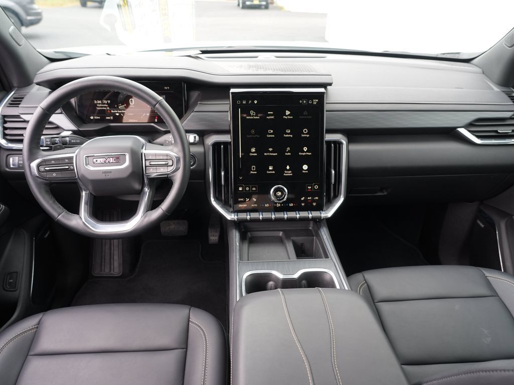 Certified 2026 GMC Acadia Elevation w/ Elevation Premium Package AWD/4WD image 24