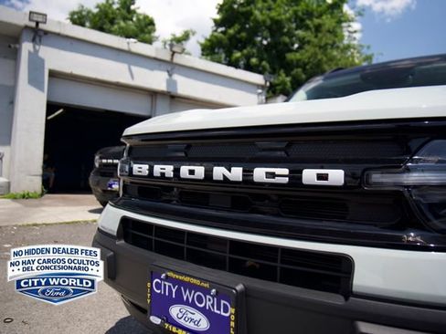 Certified 2022 Ford Bronco Sport Outer Banks w/ Tech Package AWD/4WD image 6